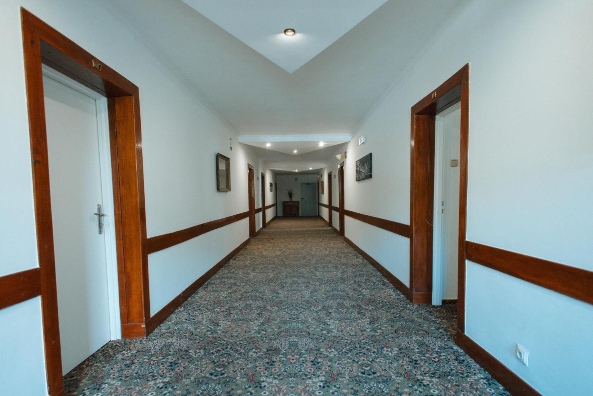 Hotel Marko Przemysl Luaran gambar